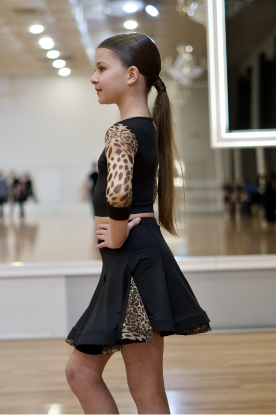 Топ TP488DR-2 for a girl, Black/leo, crepe, mesh