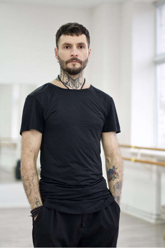 Футболка F759KR чоловіча, чорний, віскоза