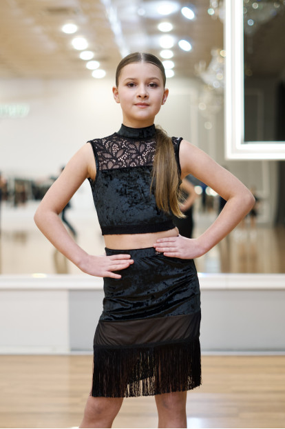 Топ TP937-13C-11 for a girl, Black, velvet, lace