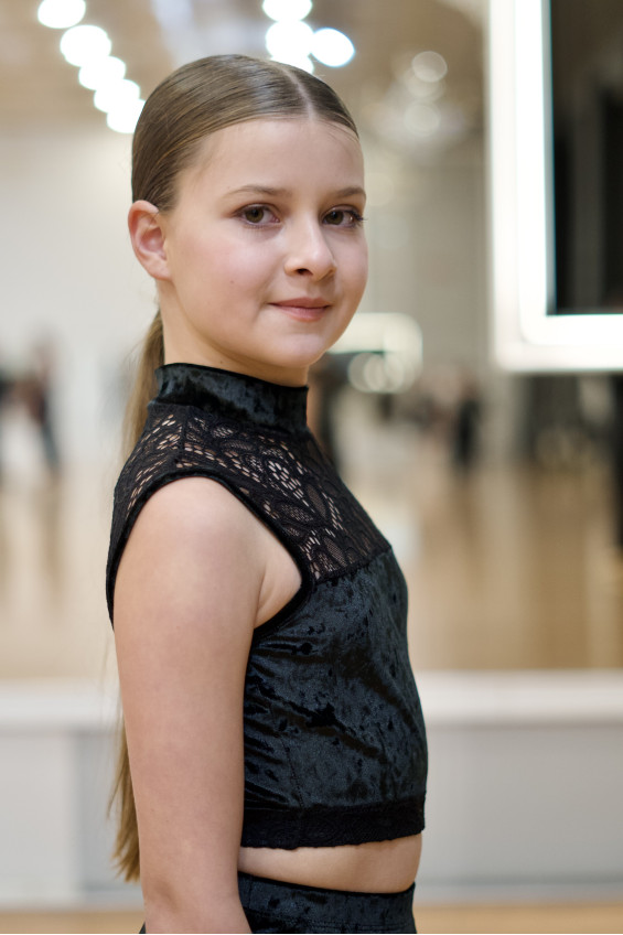 Топ TP937-13C-11 for a girl, Black, velvet, lace