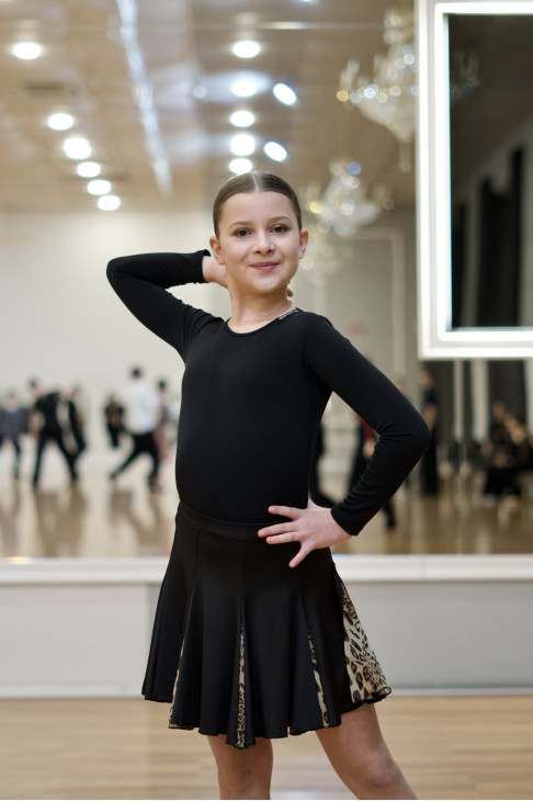 Leotard  K446DR for a girl, Black, crepe