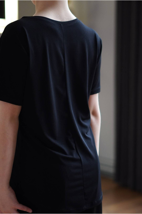 T-Shirt F765KR for a boy, Black, crepe