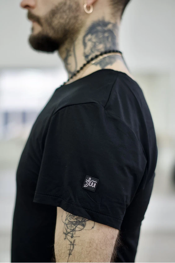 Футболка F759KR чоловіча, чорний, віскоза