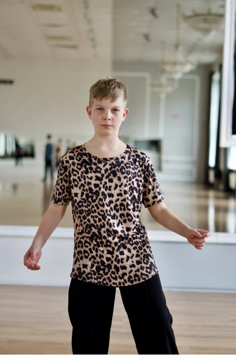 T-Shirt F765KR for a boy, Leo, crepe