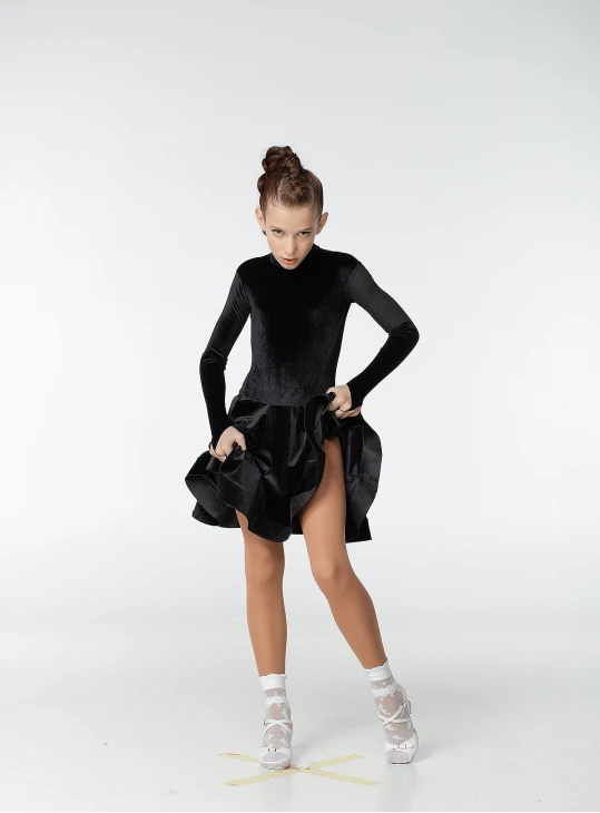 Бейсик BS67DR-13# для девочки, черный, бархат